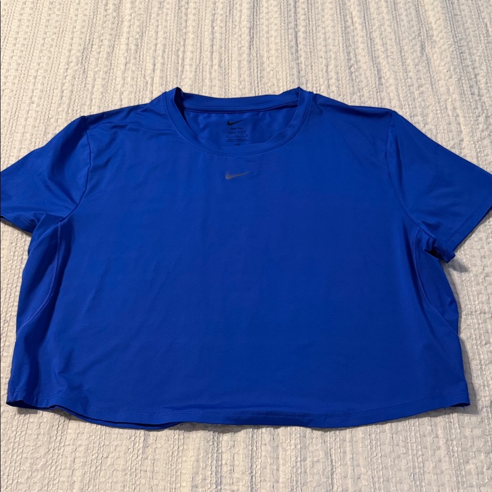 Nike Women’s Blue Cropped Performance Top